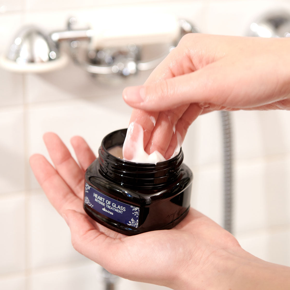 Davines ES International HEART OF GLASS Intense Treatment - Tratamiento reforzante iluminador para rubios naturales o teñidos