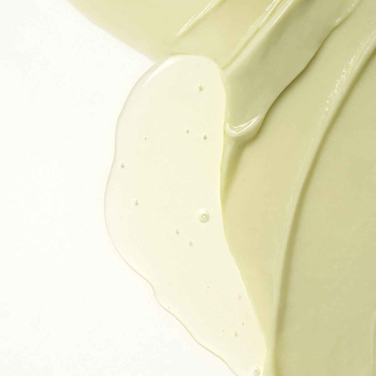 Translation missing: es.products.general.vendor: ESSENTIAL HAIRCARE MOMO Hair Potion Crema hidratante universal para cabello seco o deshidratado-100x.jpg?v=1764595799
