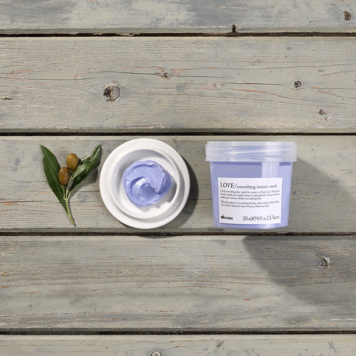 Translation missing: es.products.general.vendor: ESSENTIAL HAIRCARE LOVE Smoothing Instant Mask Mascarilla capilar suavizante de acción rápida para cabello grueso o encrespado-100x.jpg?v=1764343075
