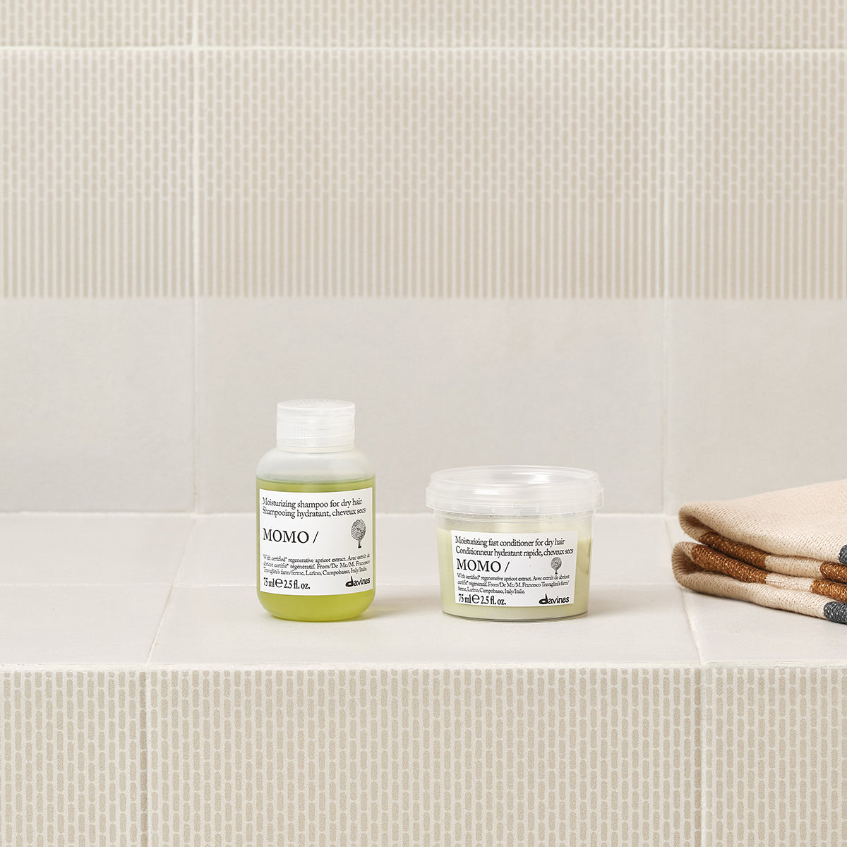 
Davines ES International MOMO Shampoo - Champú hidratante para cabello seco