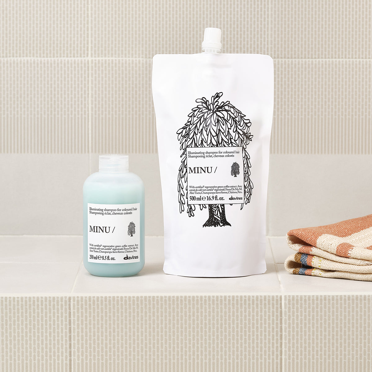 
Davines ES International MINU Shampoo - Champú potenciador de brillo para cabello coloreado