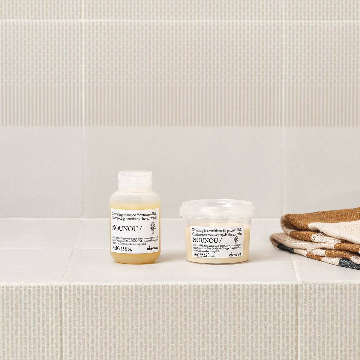 
Davines ES International NOUNOU Shampoo - Champú nutritivo para cabello tratado y quebradizo