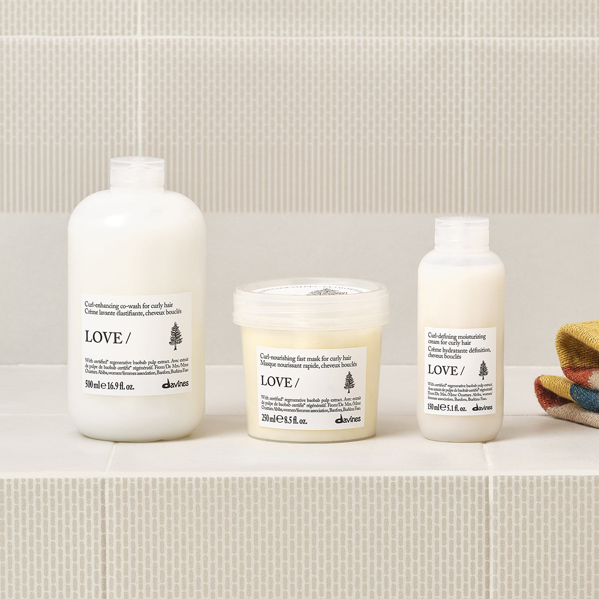 
Davines ES International LOVE CURL Cream - Crema hidratante definidora de rizos para cabello rizado y ondulado