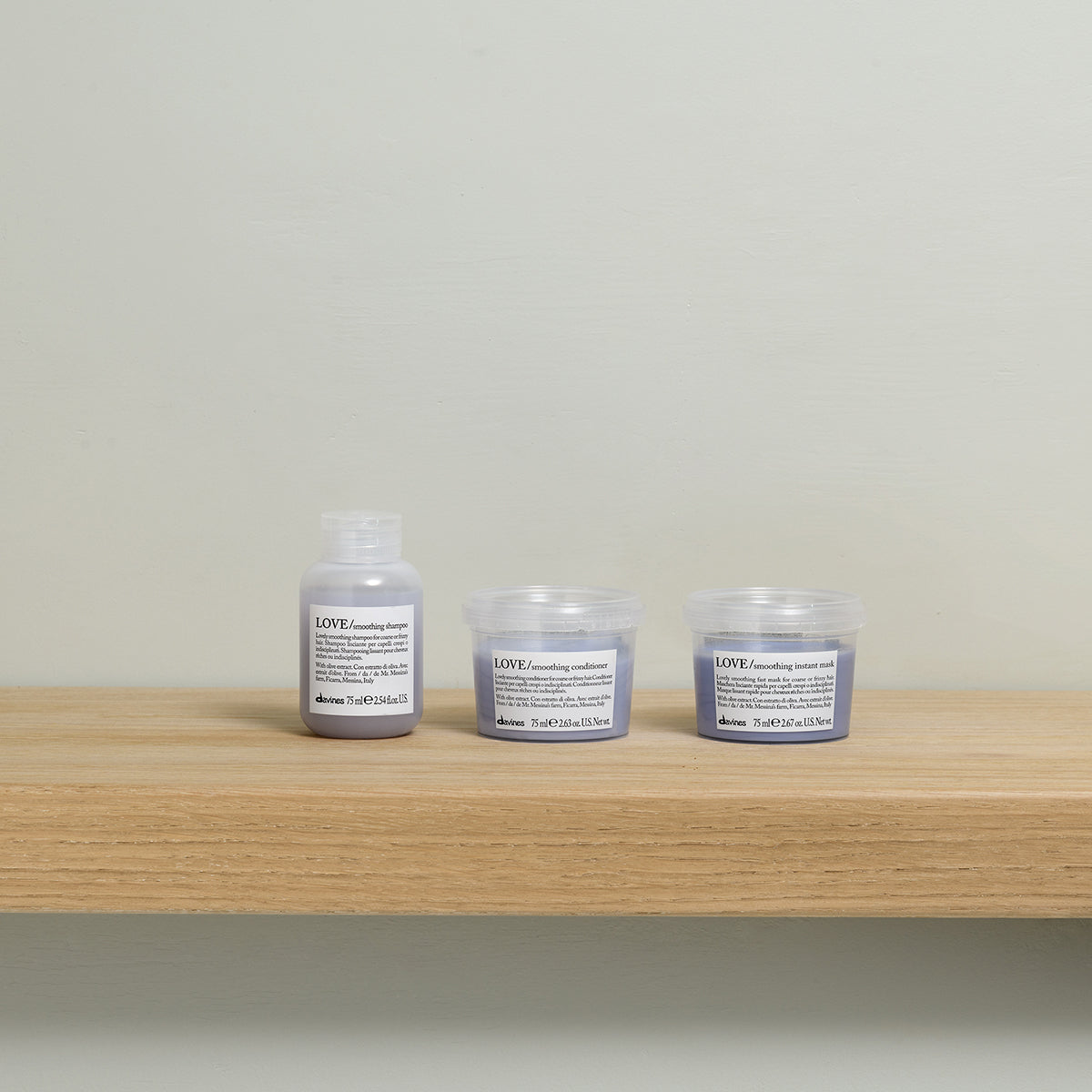 Translation missing: es.products.general.vendor: ESSENTIAL HAIRCARE LOVE Smoothing Conditioner Acondicionador suavizante para domar el cabello grueso o encrespado-100x.jpg?v=1764343073
